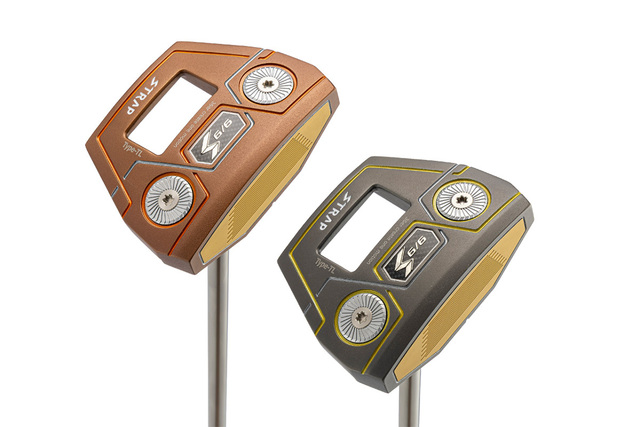 白背景に並んだ9/9 STRAP PUTTER トルクレスのブロンズとメタルグレー2色。台形六角形のフェース形状が見える