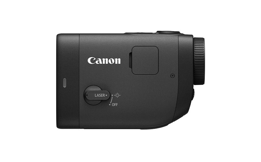 PowerShot GOLFを真横から見た写真。直方体に近い形で、側面にCanonロゴとLASER/OFFスイッチ、右端に接眼部がある