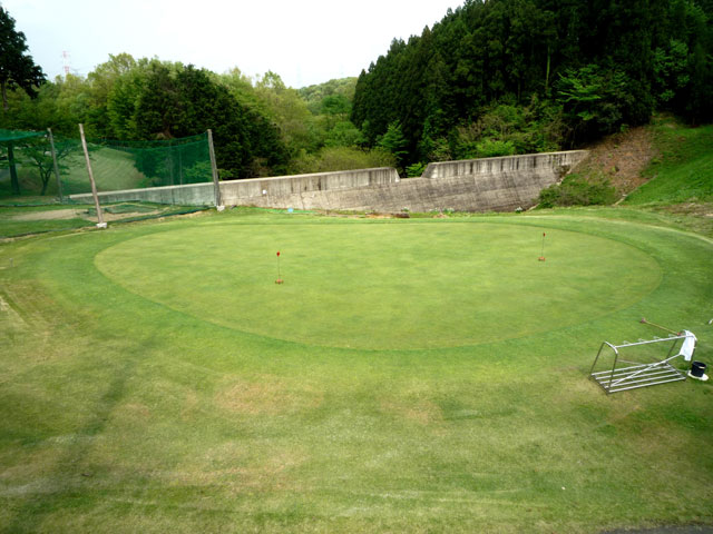 ベルフラワーゴルフパーク パター練習場のグリーン