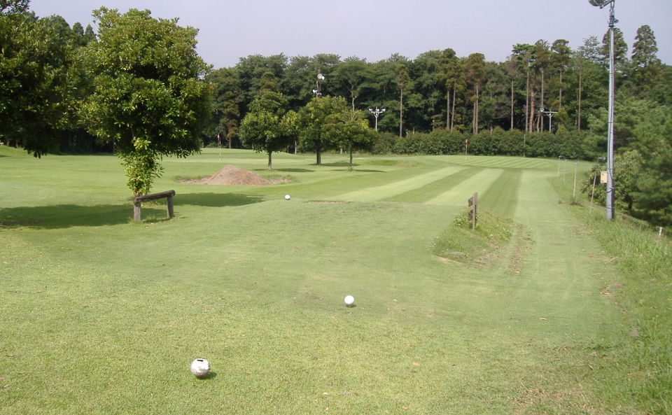 ジャパンゴルフスクール ミニコース（約50yd×3H）
