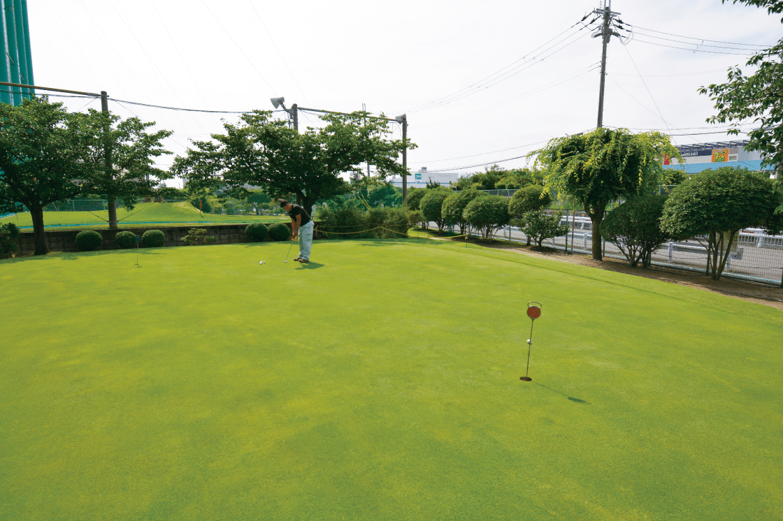 富士ゴルフセンター ベントグリーンのパター練習場