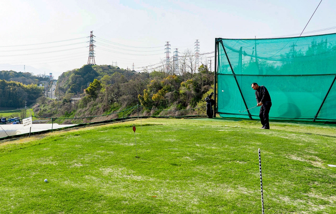 Driving Range BLUEGRASS Oyamada(ブルーグラス大山田、旧リンクス大山田) 天然芝のアプローチ練習場